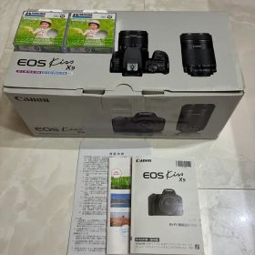 Canon EOS Kiss X9 ダブルズームキット 三脚、バッグ付き