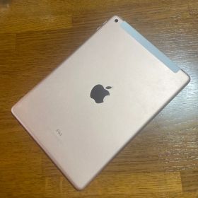 iPad 第6世代 32GB Wi-Fi+Cellular 割れなし