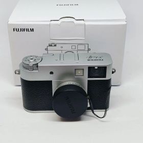 FUJIFILM X-HF1 シルバー