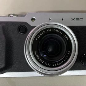 FUJIFILM X30 コンパクトデジタルカメラ