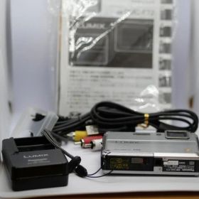 Panasonic LUMIX DMC-FT2 本体