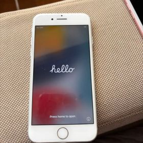 Apple iPhone 7 シルバー 32GB
