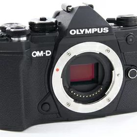 【中古】（新古品） OLYMPUS ミラーレス一眼カメラ OM-D E-M1 MarkIII ボディー ブラック