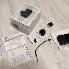 Canon PowerShot V10 本体