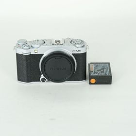 [良品 | シャッター数2,153回] FUJIFILM X-M5 [ボディ シルバー] | FUJIFILM Xマウント