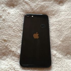Apple iPhone se ブラック 本体