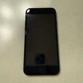 Apple iPhoneSE（第2世代）本体 ブラック