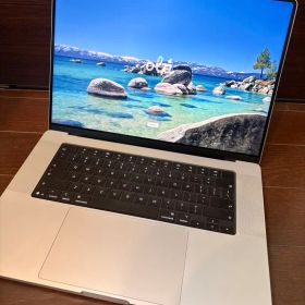 MacBook Pro M5 MAX 36GB 2TB ナノテク