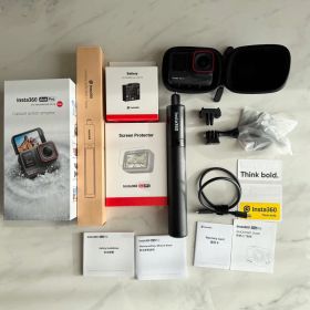 〔即日発送可〕美品Insta360AcePro setプレゼント付き❣️