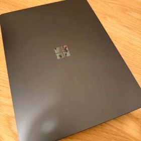Microsoft Surface Laptop 7 Copilot + PC