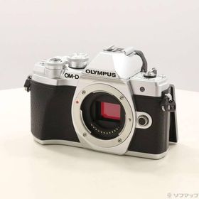 〔中古〕OLYMPUS(オリンパス) OM-D E-M10 Mark III ボディ シルバー〔297-ud〕