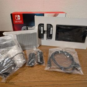 Nintendo Switch本体 + プロコン3個 + 32GB SDカード