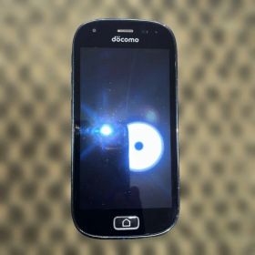 らくらくスマートフォン me F-03K