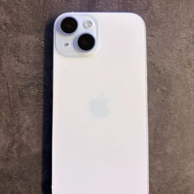 Apple iPhone 15 本体 ブルー