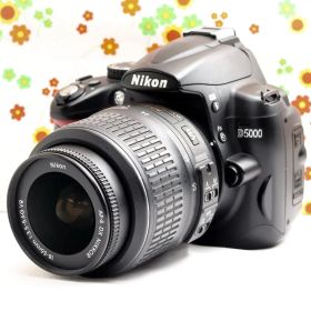 【スマホに送れる】☆ニコン Nikon D5000☆可動式モニター☆即日発送
