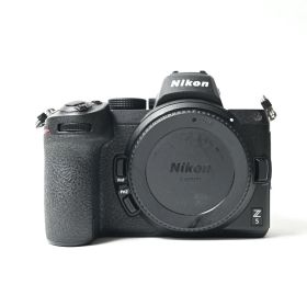 Nikon Z5 ボディ ミラーレス一眼カメラ フルサイズ