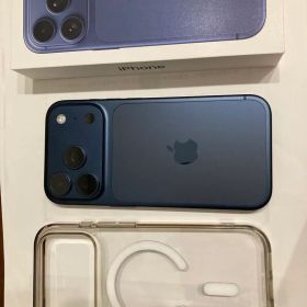 【極美品】iPhone17Pro 256GB ディープブルー