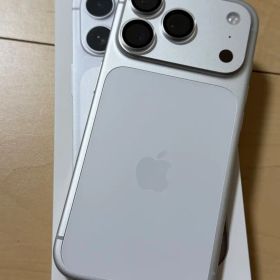iPhone17pro シルバー 256GB バッテリー100%