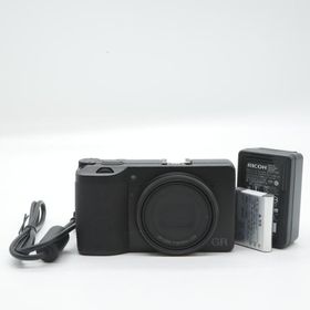 【良品】RICOH GR III デジタルカメラ 【APS-Cサイズ大型CMOSセンサー搭載/4段分 手ぶれ補正機構 SR】GRIII GR3