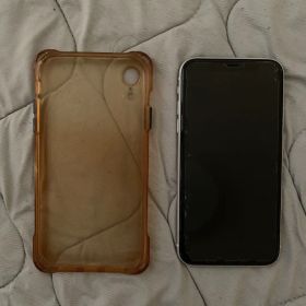 Apple iPhone XR 128GB 本体 ホワイト❗️保護カバー付き