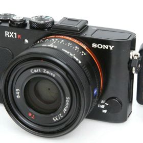 【中古】【お買い得品】ソニー DSC-RX1R CA01-R6998-4C2C SONY サイバーショット フルサイズ デジカメ コンデジ 中古