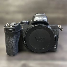 【美品・動作確認済】Nikon Z50 ボディ ショット数7821回 純正付属品
