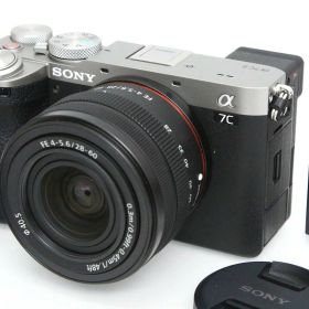 【中古】【美品】ソニー α7C II ILCE-7CM2L ズームレンズキット [シルバー] CA01-R7006-4B4A SONY Eマウント フルサイズ 5軸手ブレ補正 EVF 標準ズーム レンズ付き セット 中古