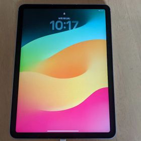 Apple iPad Air 10.9 (2020年、第4世代) 新品¥26,800 中古¥25,500