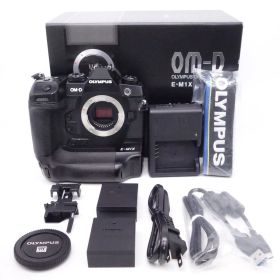 【ショット数32枚！】オリンパス OLYMPUS ミラーレス一眼カメラ OM-D E-M1X ボディ 【6N0821】
