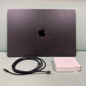 MacBook Pro 16インチ M3MAX 128G 1T