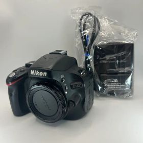 Nikon D5100 ボディ シャッター22662回 バリアングル液晶 動作良