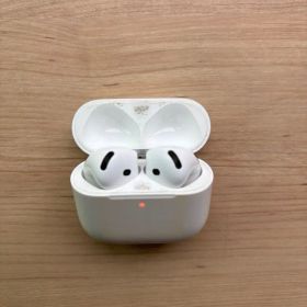 Apple AirPods 4