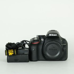 [良品 | シャッター数9,817回] Nikon D5200 ボディ ブラック | ニコンFマウント