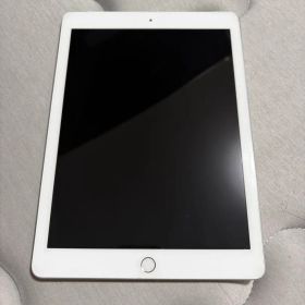 iPad 第6世代 32GB Wi-Fi A1893 シルバー 本体のみ