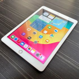iPad 第6世代 WiFi 32GB Gold 中古