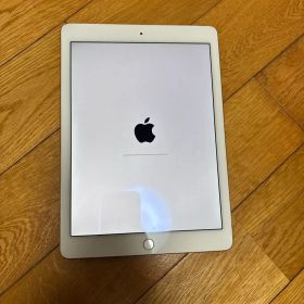 Apple iPad 第6世代 A1893 本体 ゴールド