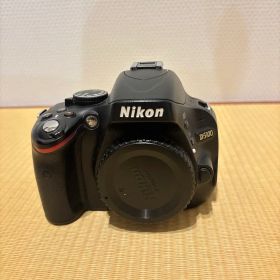 Nikon D5100 デジタル一眼レフカメラ 本体
