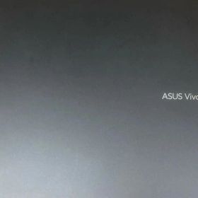 ASUS Vivobook 16 Snapdragon X X126100本体