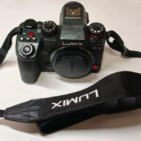 LUMIX S1RⅡ ミラーレス一眼カメラ