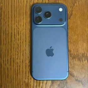 Apple iPhone 17pro ブルー
