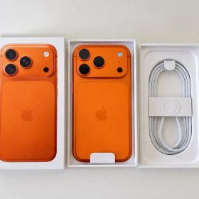 【美品】Apple iPhone 17 Pro 本体 Cosmic Orange