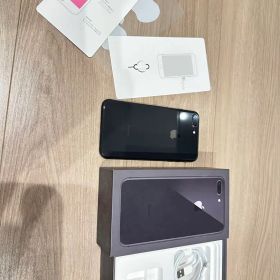 【値下げ可】iPhone 8Plus SpaceGray 64GB au
