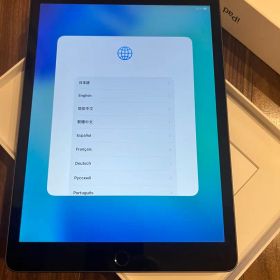 美品 128GB Apple iPad8世代本体