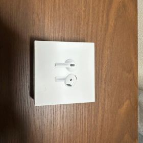 Apple AirPods 4 本体