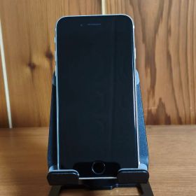 美品 iPhone SE 第2世代 ホワイト 64GB