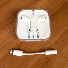 Apple EarPods Lightningコネクタ & 変換アダプタ