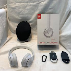 Beats Solo3 Wireless オンイヤーヘッドフォン グロスホワイト MNEP2PA/A