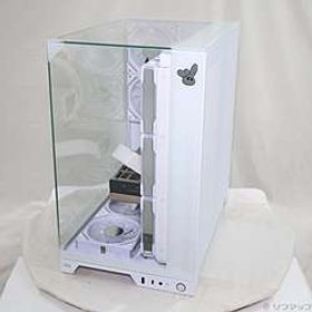 〔展示品〕 Rabbit0 Studio RBST-R79700X-5070Ti16-WH ［AMD-Ryzen-7-9700X／32GB／SSD1TB／GeForce RTX 5070Ti(16GB