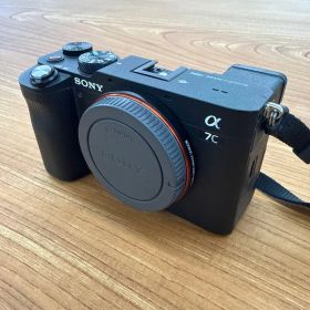 ソニー SONY α7C ボディ ミラーレス一眼カメラ バッテリー2個他おまけ付
