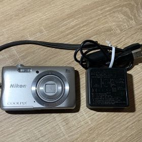 3060 Nikon COOLPIX S3700 シルバー 動作確認済み デジカメ【ネ】